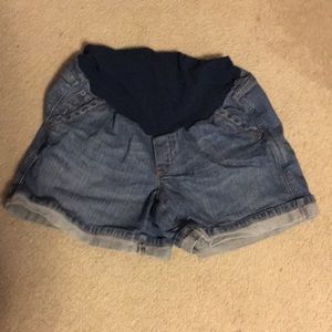 Maternity shorts